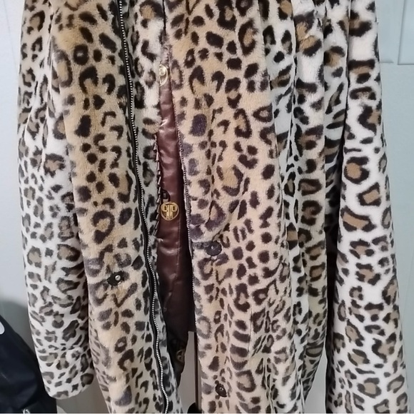Dennis Basso Animal Print Teddy Jacket - Picture 8 of 13